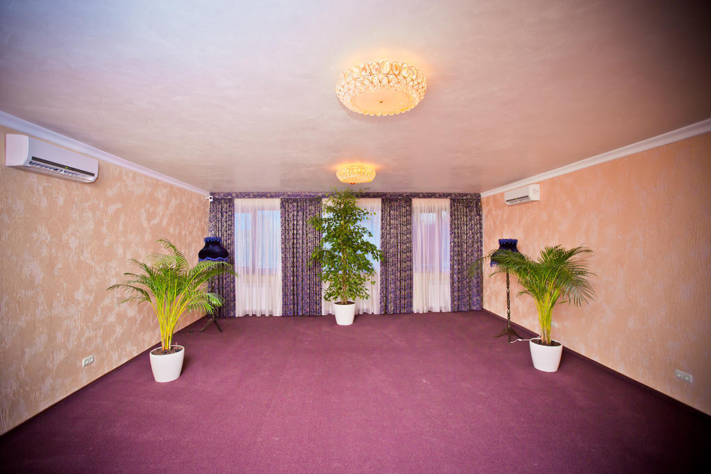 Grand Sport Hotel Brovary Rom bilde