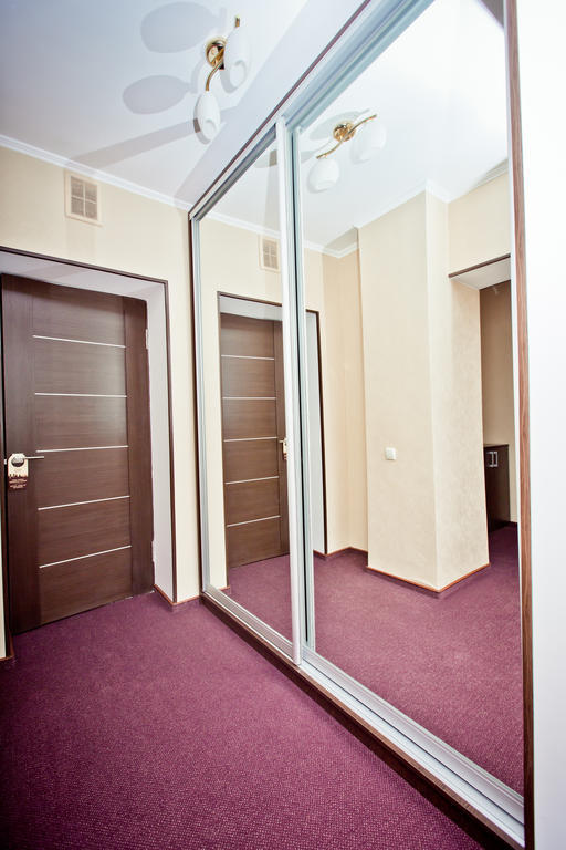 Grand Sport Hotel Brovary Rom bilde