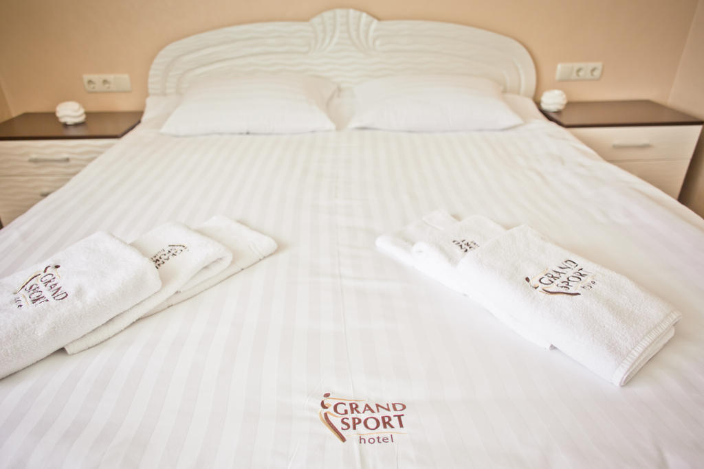 Grand Sport Hotel Brovary Rom bilde