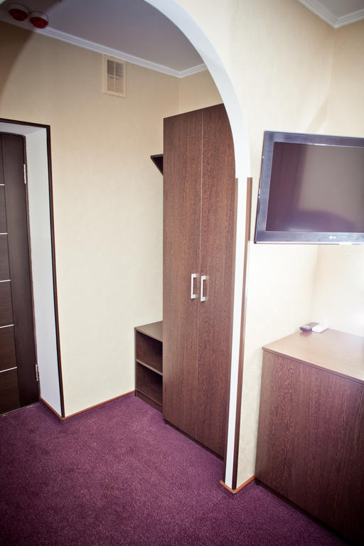 Grand Sport Hotel Brovary Rom bilde