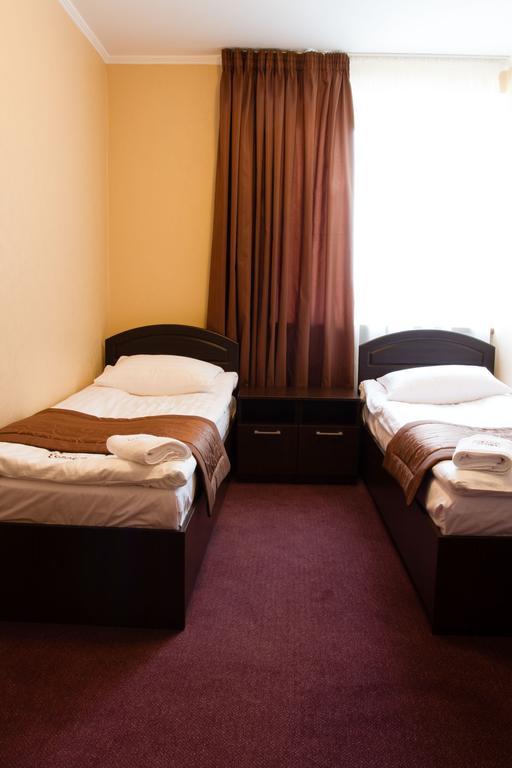 Grand Sport Hotel Brovary Eksteriør bilde
