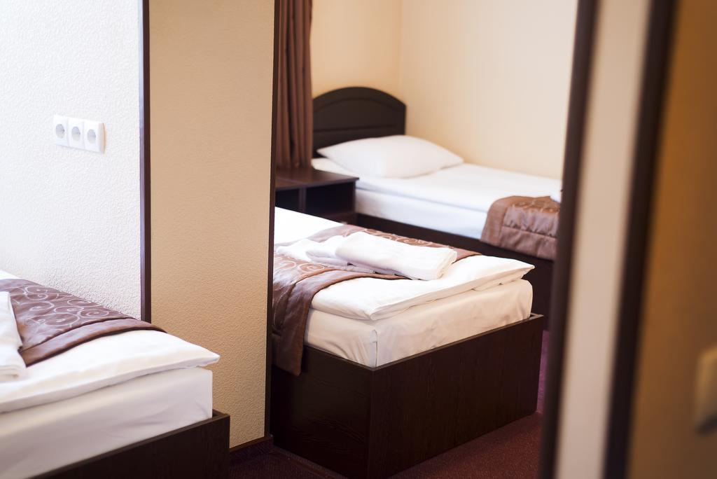 Grand Sport Hotel Brovary Eksteriør bilde