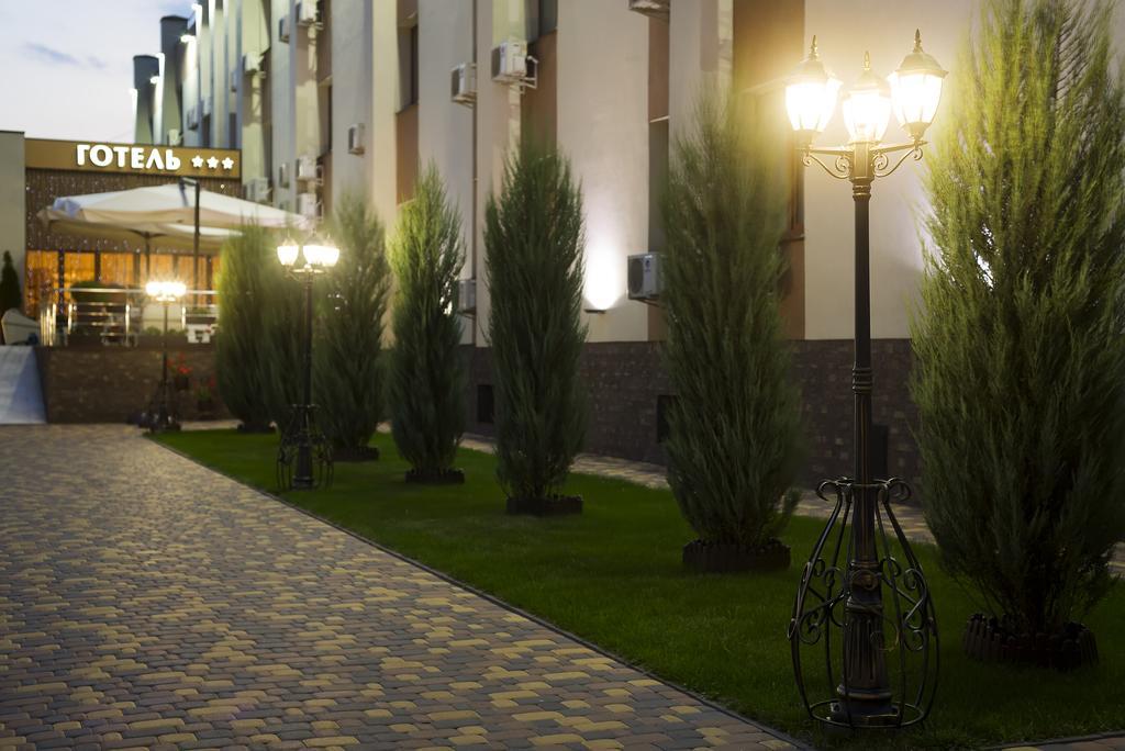 Grand Sport Hotel Brovary Eksteriør bilde