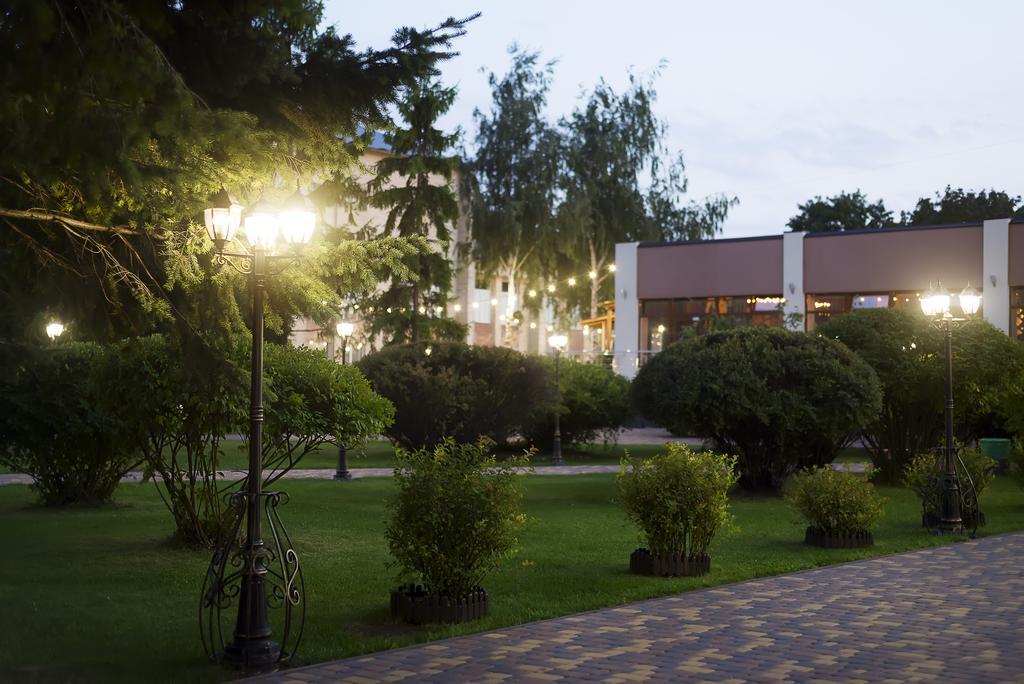 Grand Sport Hotel Brovary Eksteriør bilde