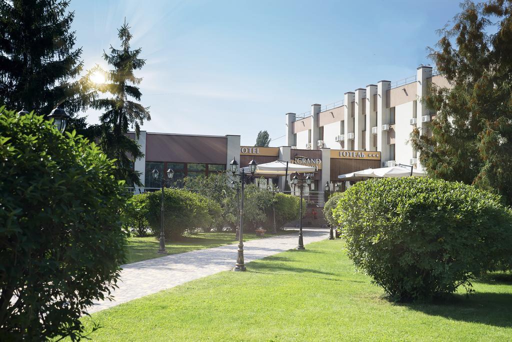 Grand Sport Hotel Brovary Eksteriør bilde